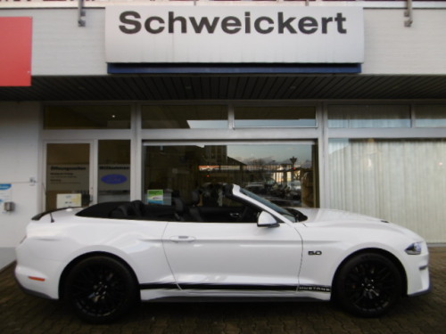 Read more about the article Mustang Convertible