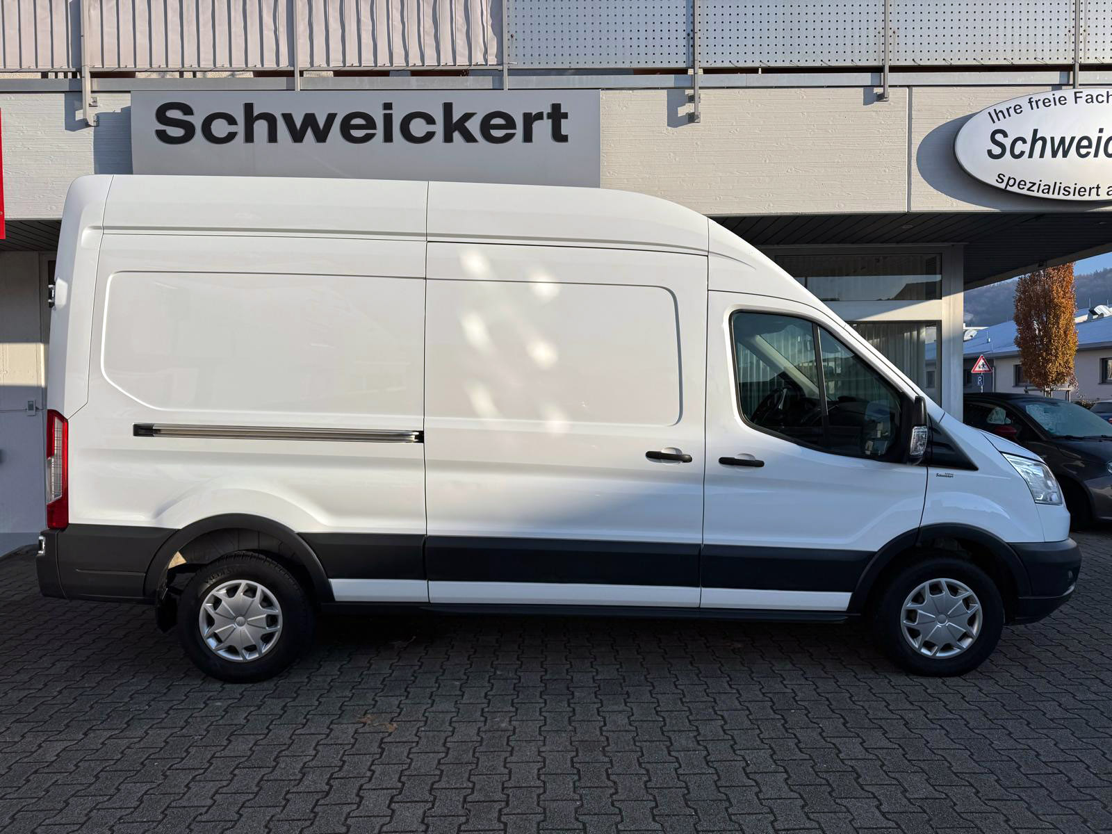 Mehr über den Artikel erfahren Ford Transit Kastenwagen